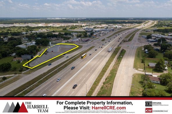 182 North McLennan Drive, Elm Mott, TX 76640
